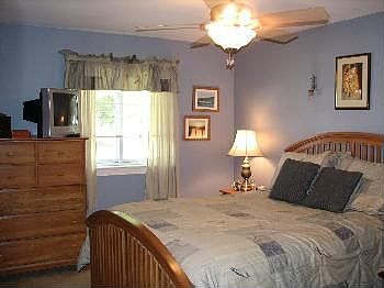 5th image of 33305 Kentucky Ct