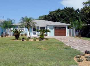 633 Goodwin Ave, New Smyrna Beach, FL 32169