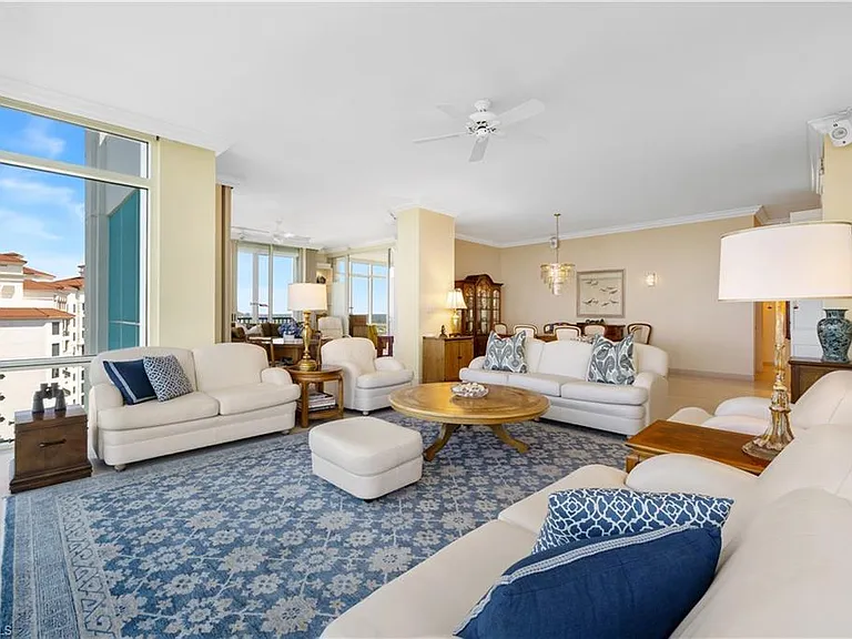 7515 Pelican Bay Blvd #Penthouse D — Photo 16