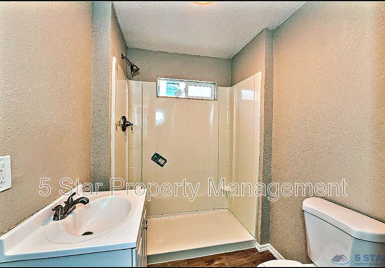 615 Arizona Ave #2 — Photo 21