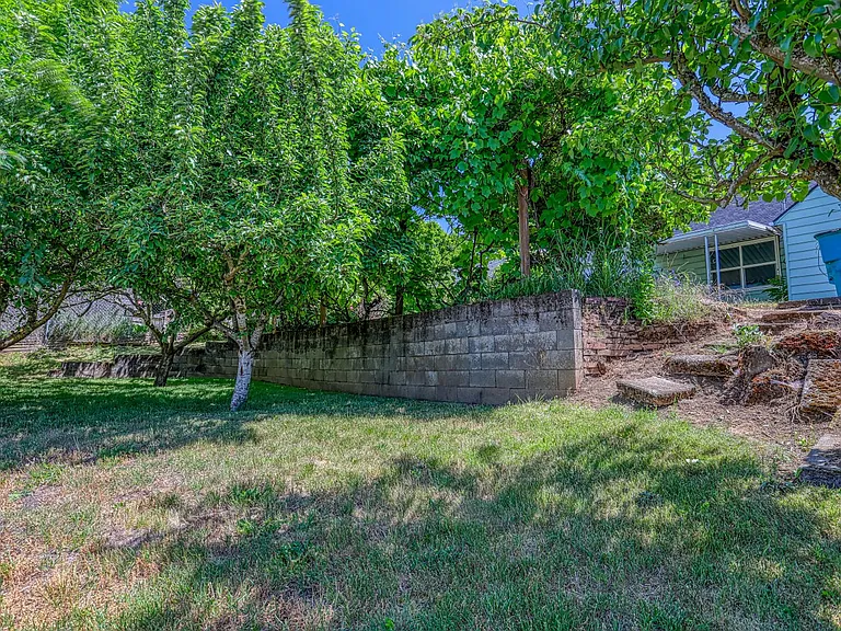 4106 NW Fir St — Photo 26