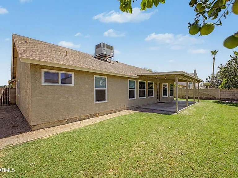 7733 W Pershing Ave — Photo 16