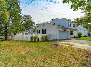417 Greenwood Ln, Brick, NJ 08723