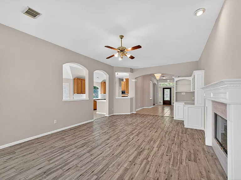 3918 Abbeywood Dr — Photo 8