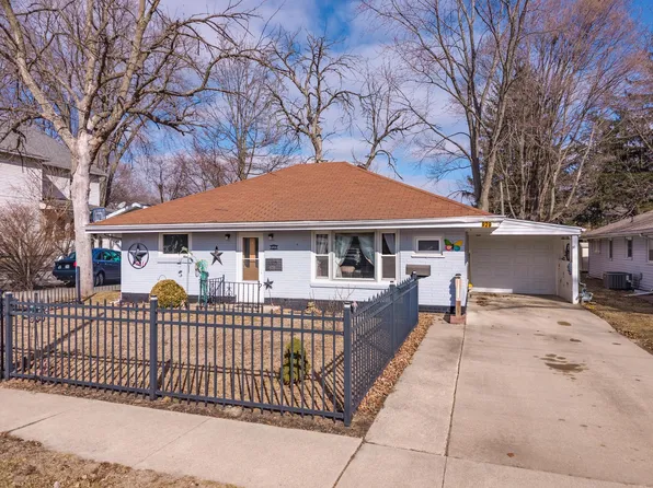 929 E Water St, Pontiac, IL 61764