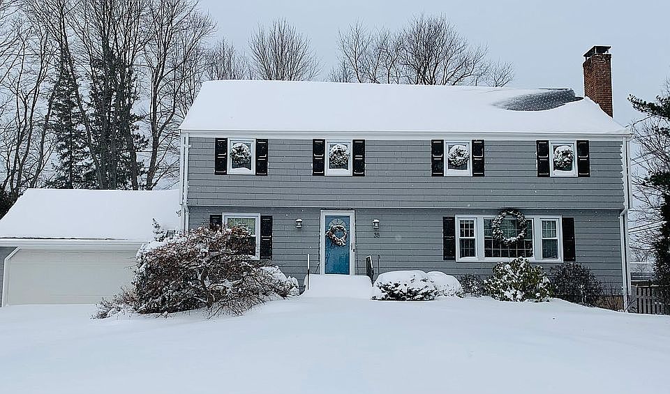 2nd image of 38 Sheep Hill Dr