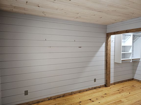 3rd image of 113 Pedal Park Ln