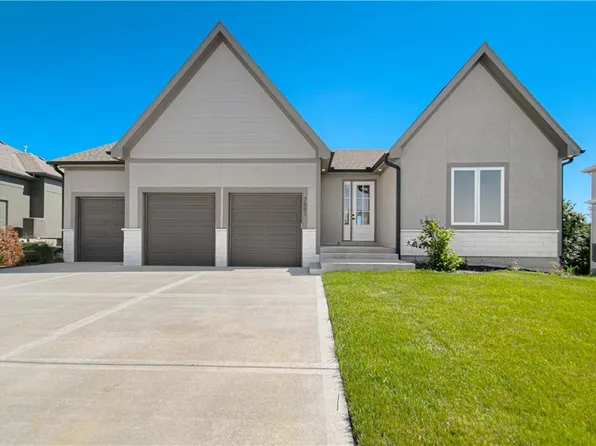 7551 NW Gower Ave, Kansas City, MO 64151