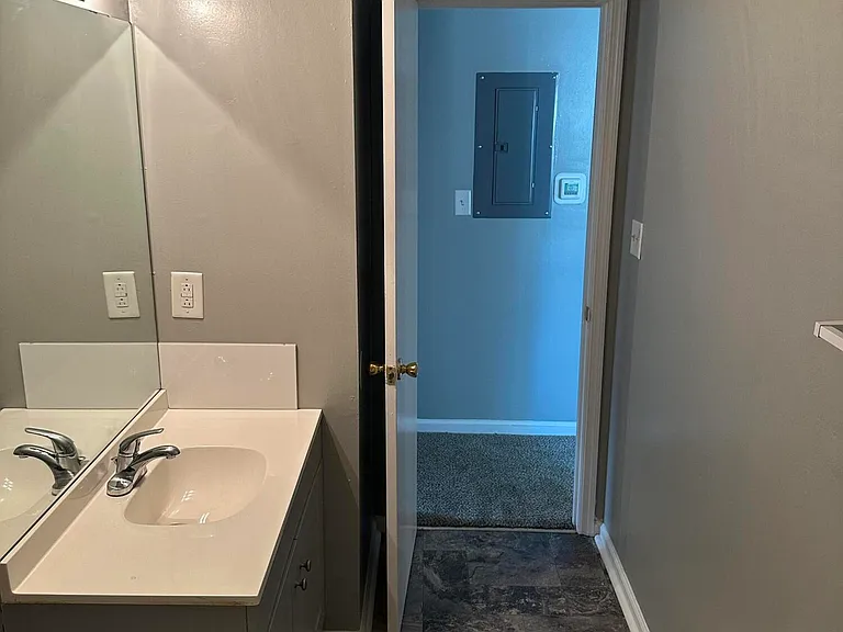 380 Redding Rd #1 — Photo 26