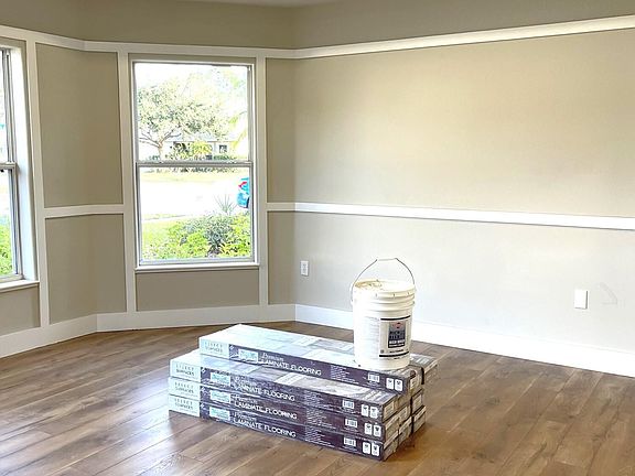 3rd image of 5546 Andrea St