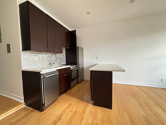3rd image of 159 Eastern Pkwy APT 6D