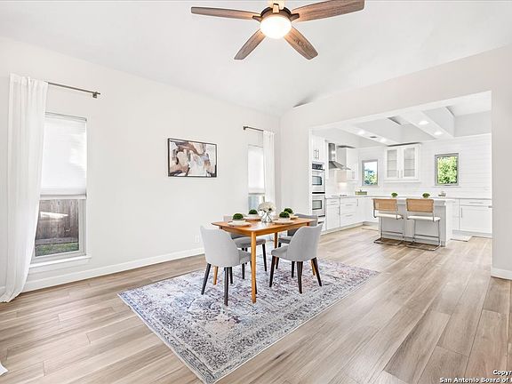 4th image of 19719 Encino Way