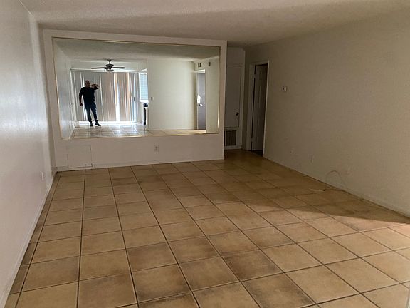 5th image of 1405 E Vegas Valley Blvd #99