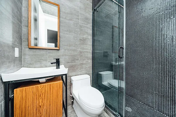 Rented by Nooklyn NYC LLC | media 32