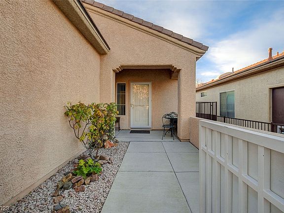 5th image of 3045 Olivia Heights Ave