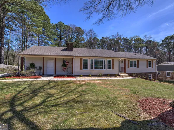 5090 Maryland Dr NW, Acworth, GA 30101