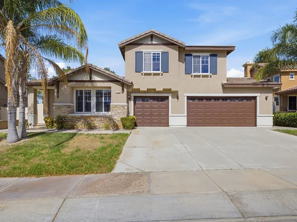 1129 N Shooting Star Dr, Beaumont, CA 92223