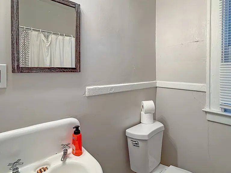 1427 Calvert Ave — Photo 27