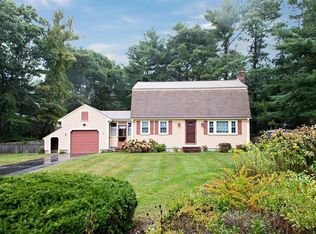 4 Sheridan Dr, Plymouth, MA 02360