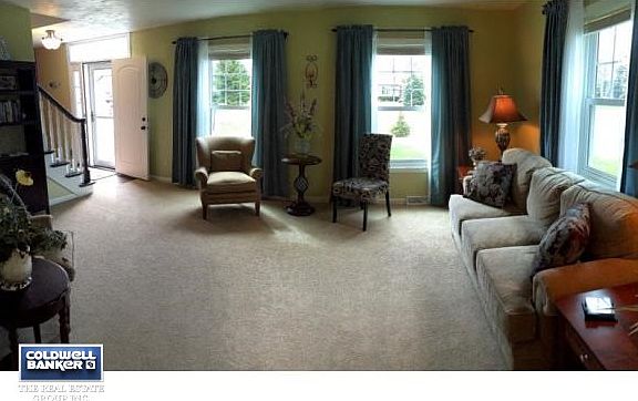 Front room - bright and airy