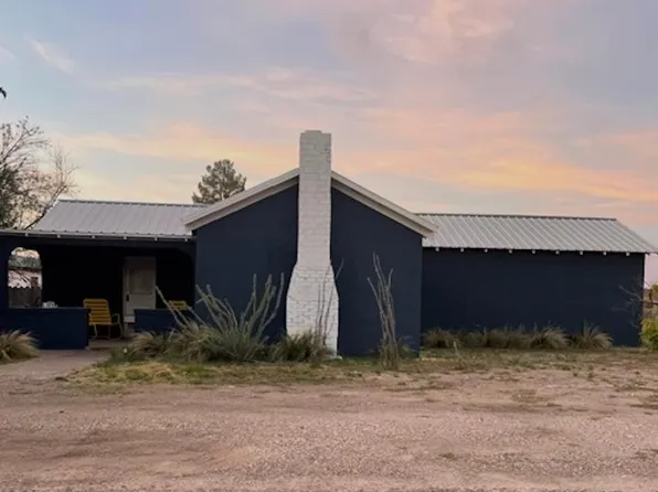1309 NW Fremont St, Marfa, TX 79843
