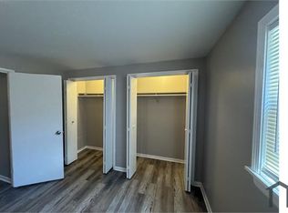 8223 S Exchange Ave #2, Chicago, IL 60617