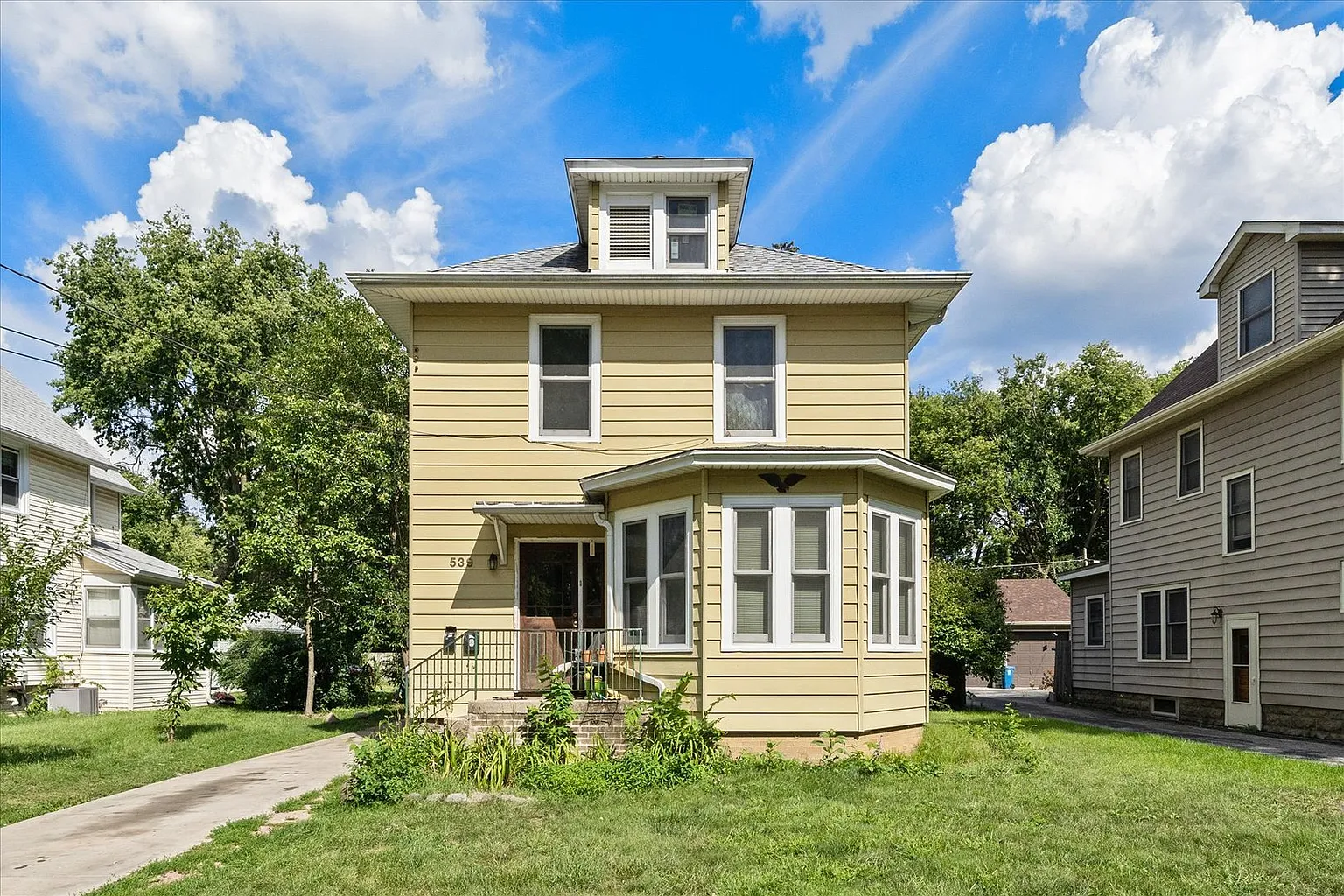 539 Palace St photo 1