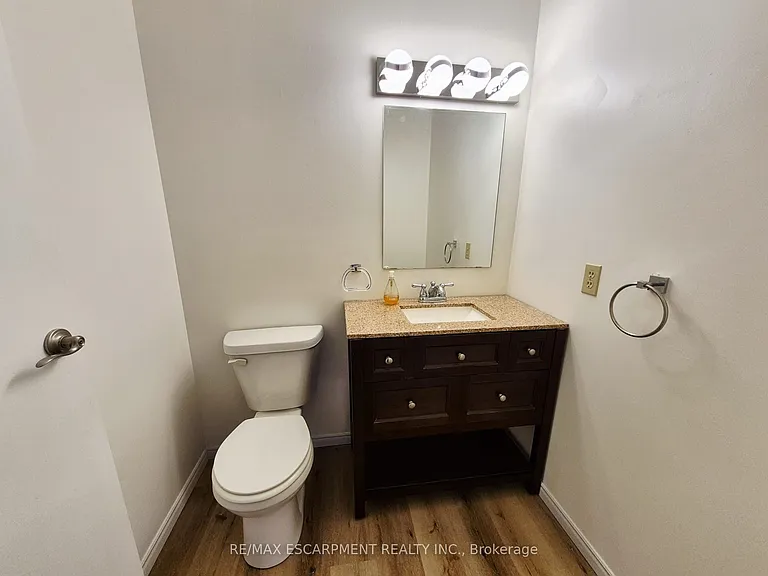 421 Fairview Dr #105 — Photo 13