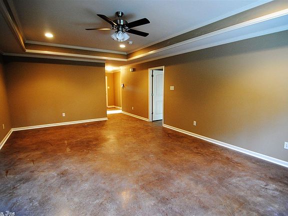 2nd image of 301 May St