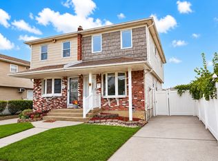 28 Cheryl Ave, Staten Island, NY 10312