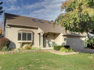 811 Wilson St, Dewitt, MI 48820