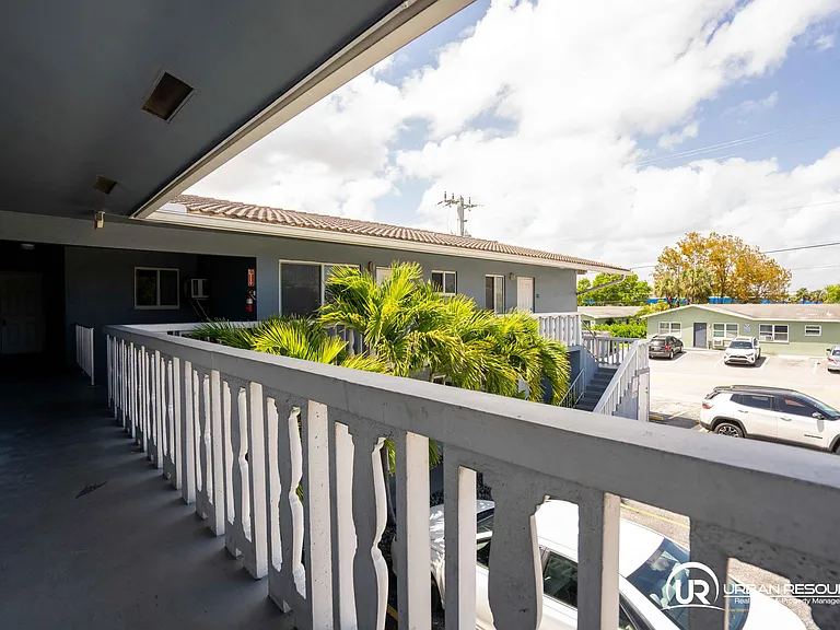 3049 NW 9th Ave #4 — Photo 14