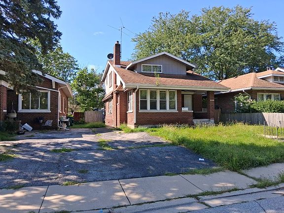 3rd image of 250 Dyer Blvd