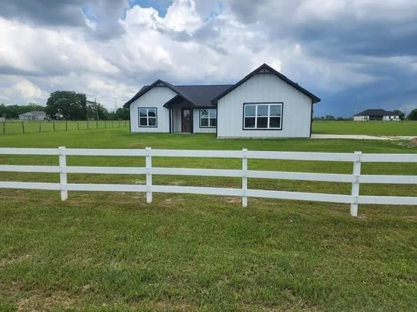 16682 Kelton Ln, Iola, TX 77861