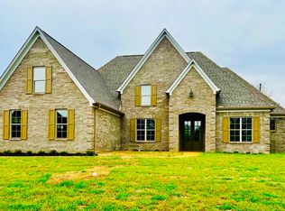 10886 Wiseman Dr, Olive Branch, TN 38654