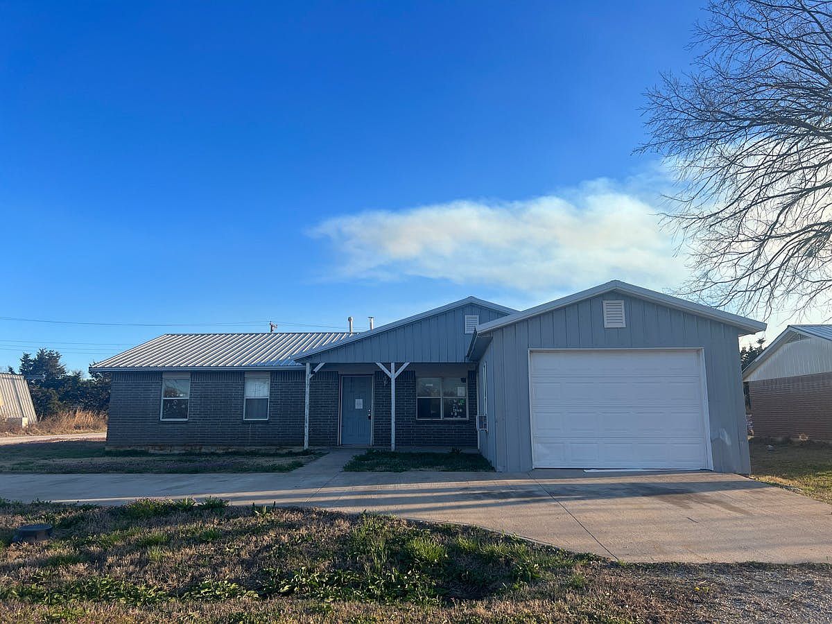 117 S 6th St, Wynona, OK 74084 Zillow
