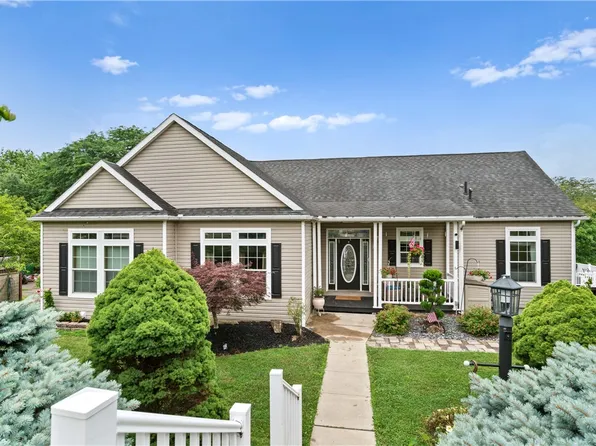 131 Helena St, West Mifflin, PA 15122