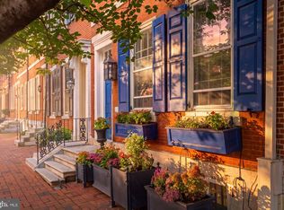 622 Spruce St, Philadelphia, PA 19106