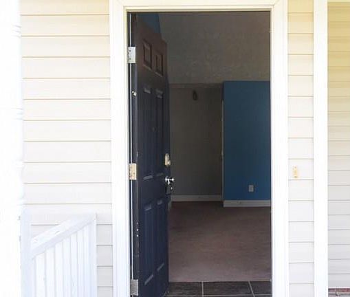 3rd image of 207 Bear Creek Dr