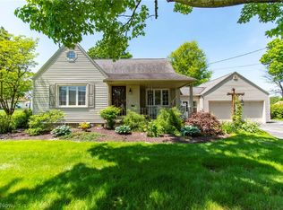 110 Rebecca Ave, Hubbard, OH