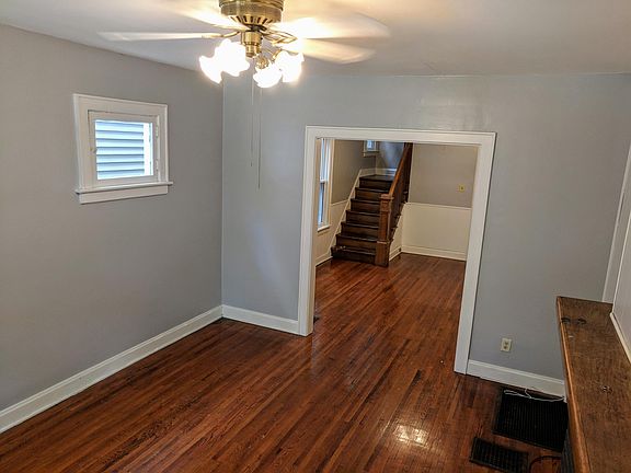 4th image of 225 E Maynard Ave #225