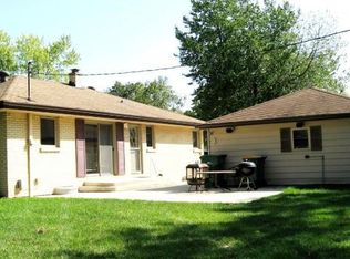 1825 S Cardinal Ln, New Berlin, WI 53151