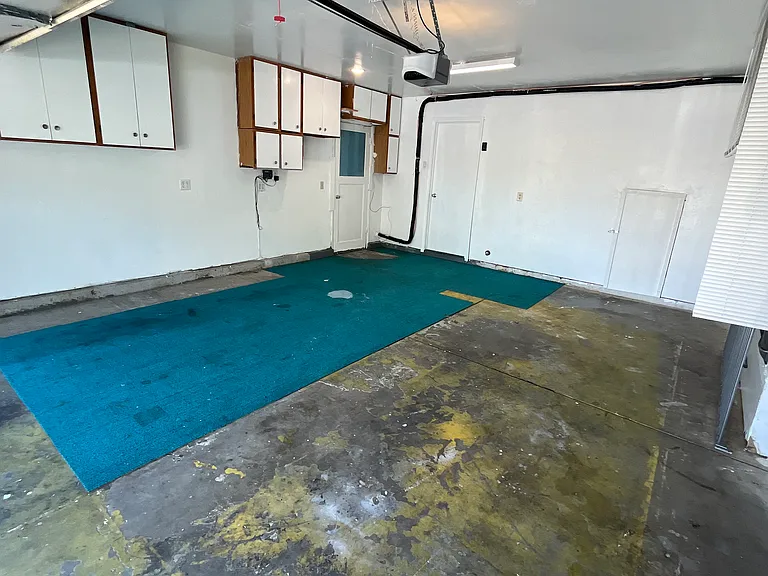 2 Car Garage