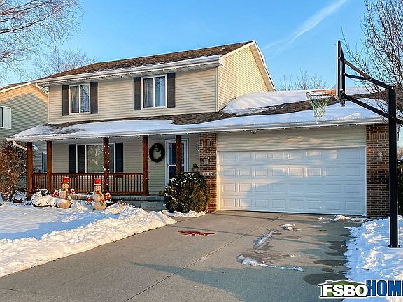 4th image of 3135 SE Cherry Blossom Dr