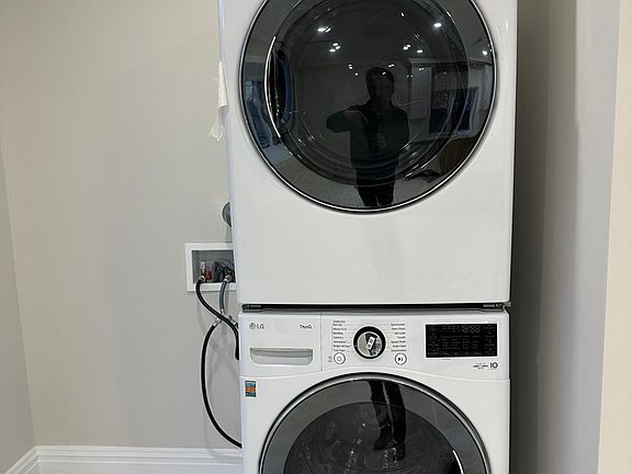 4th image of 57-06 246th Pl Floor 2
