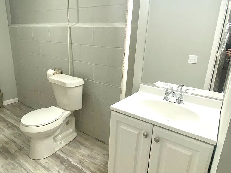 121 W Bagley Rd — Photo 7