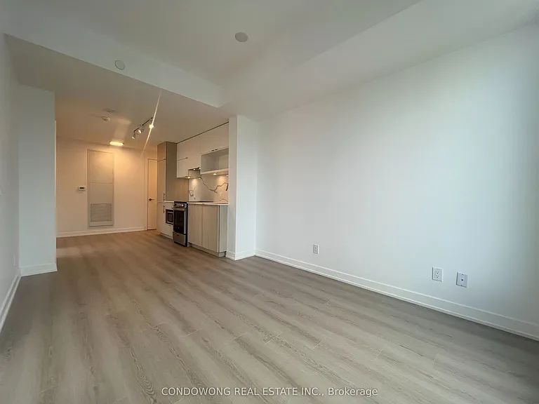 100 Queen St E #3603 — Photo 8