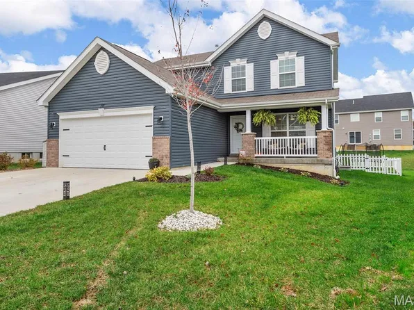 207 Homestretch Ln, Wentzville, MO 63385