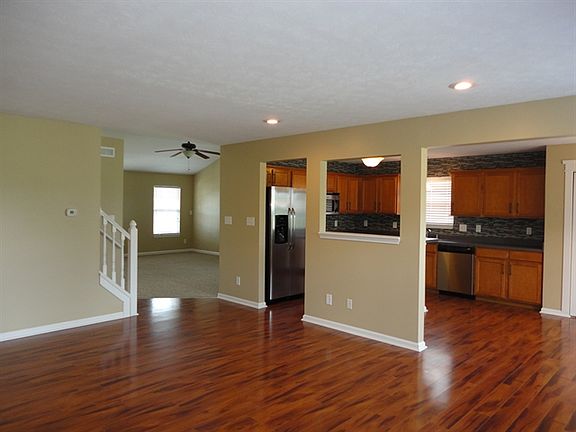 4th image of 1215 Highland Lake Way