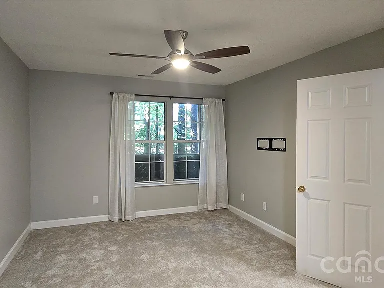 6039 Gray Gate Ln #B — Photo 20